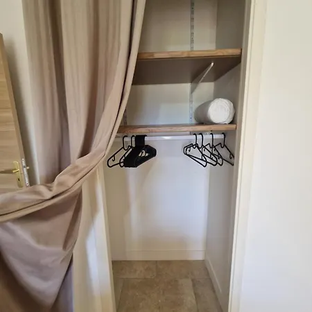 6 Personnes, Grande Terrasse Vue Et Balneo * Roquebrune-sur-Argens